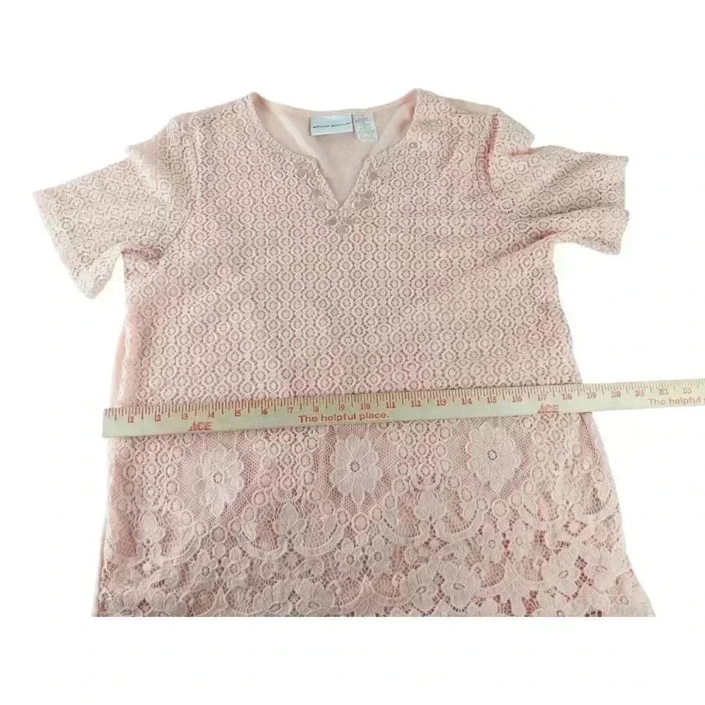 Alfred Dunner Women's Pink Coral  Lace Sequins Pullover V - Neck Top sz Medium - Picture 5 of 9